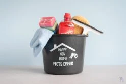 ByMi| Poetsemmer Happy New Home | Cadeautje Huis |Housewarming |Nieuwe Woning | Gepersonaliseerd -Reinigingsproducten Winkel 1200x800 1